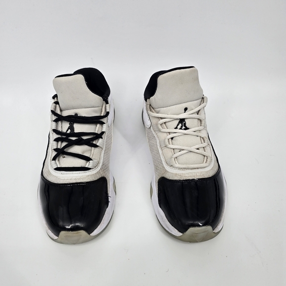 Nike Shoes Men 7.5 Women 9 Air Jordan 11 XI Low Concord DV2207 100 - Picture 4 of 7